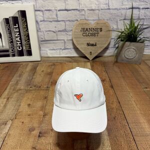 Birddogs white tech hat